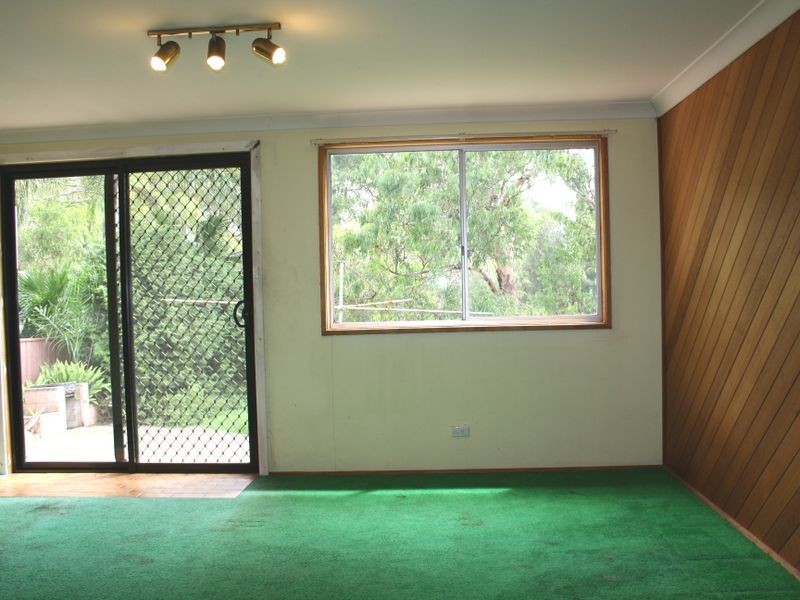 4 Lentara Court, Georges Hall NSW 2198