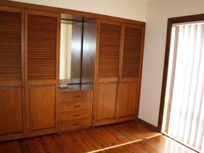 74 Rex Road, Georges Hall NSW 2198