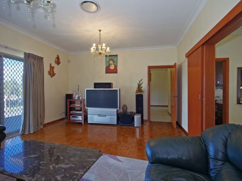 122 William Street, Condell Park NSW 2200