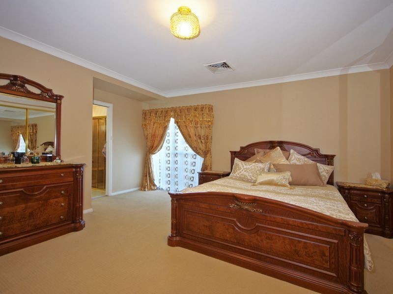 189 Mimosa Road, Greenacre NSW 2190