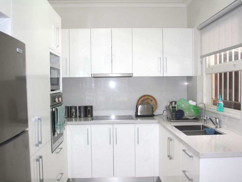 32 Noble Ave, Greenacre NSW 2190