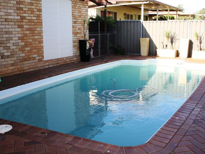 18 Amaroo Avenue, Georges Hall NSW 2198