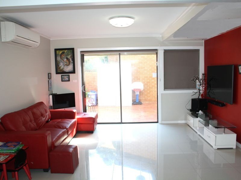 8/155 Cooper Rd, Yagoona NSW 2199