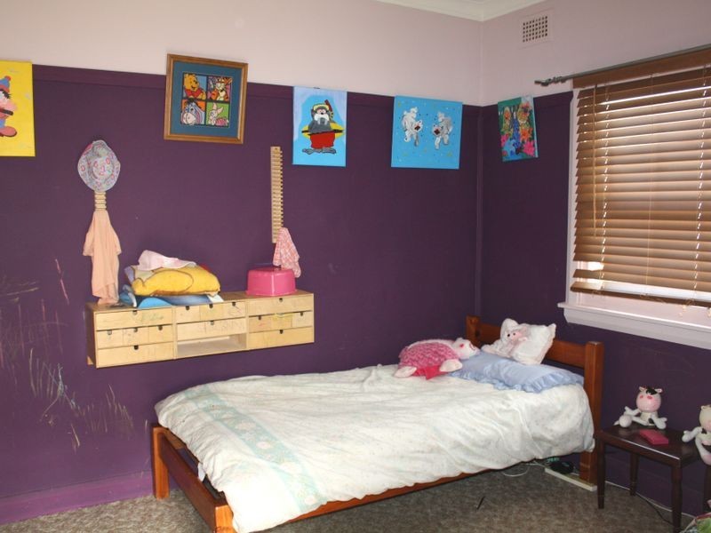 41 Chertsey Avenue, Bankstown NSW 2200