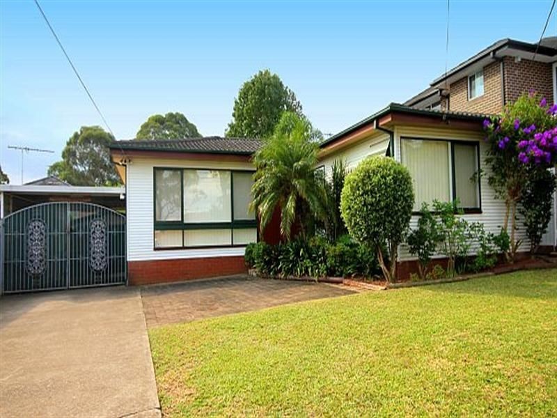 106 Rex Road, Georges Hall NSW 2198
