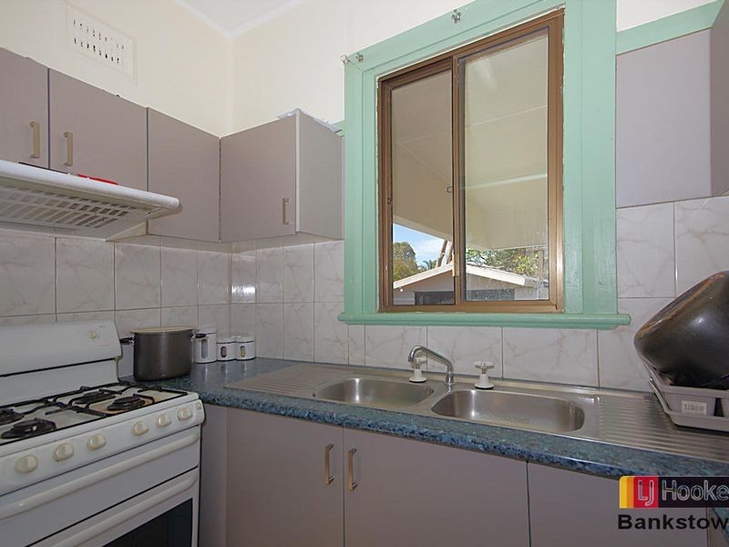 15 Abel Street, Greenacre NSW 2190