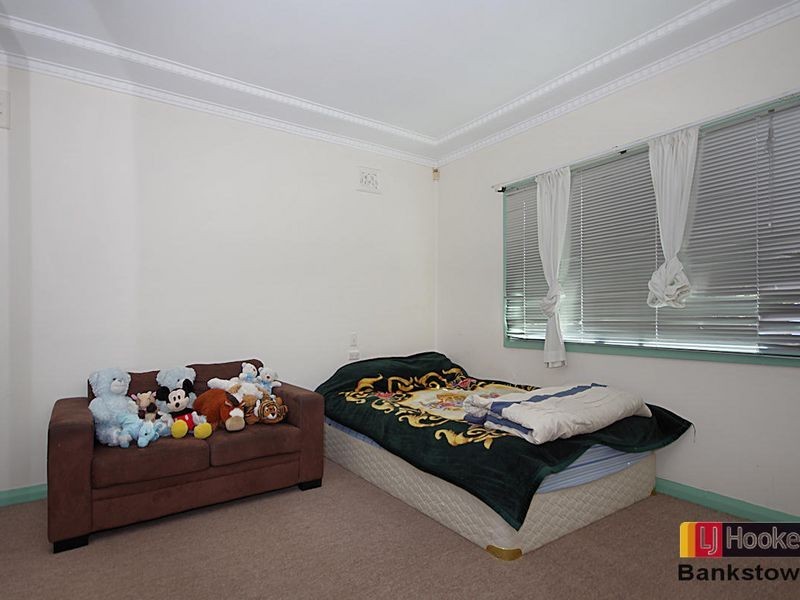 15 Abel Street, Greenacre NSW 2190