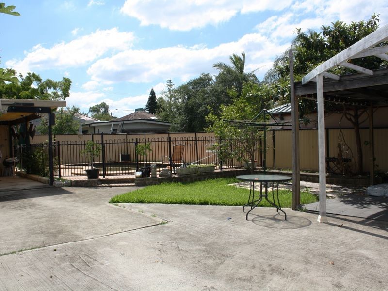 16 Abel Street, Greenacre NSW 2190