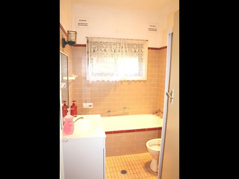 626 Hume Hwy, Yagoona NSW 2199