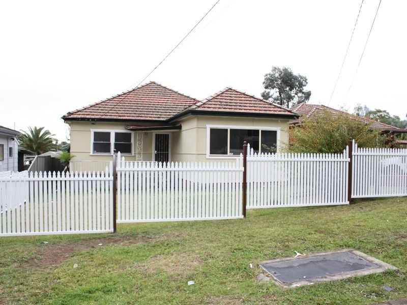 10 Clarke Street, Bass Hill NSW 2197