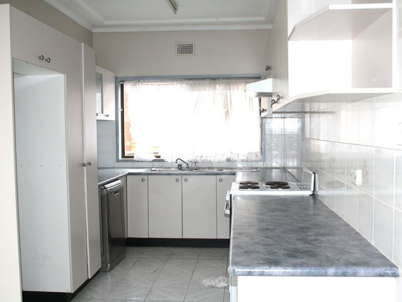 10 Clarke Street, Bass Hill NSW 2197