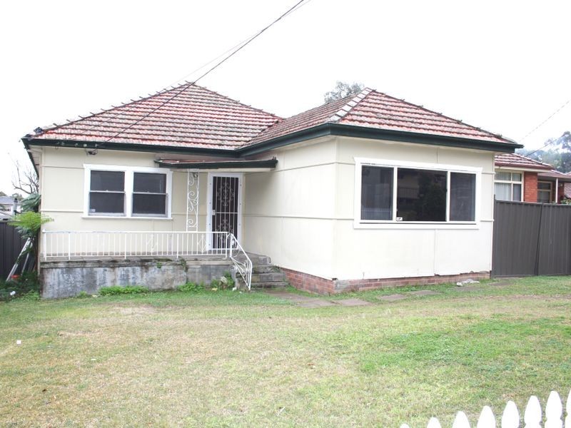 10 Clarke Street, Bass Hill NSW 2197