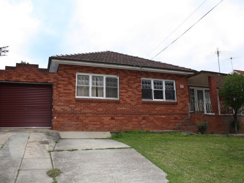 97 Bellevue Avenue, Georges Hall NSW 2198