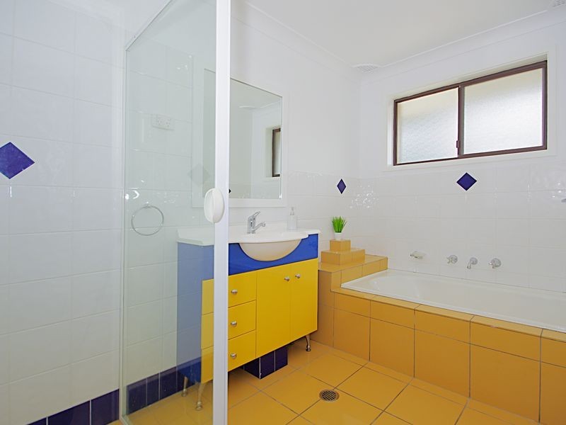 53 Kurrajong Avenue, Georges Hall NSW 2198