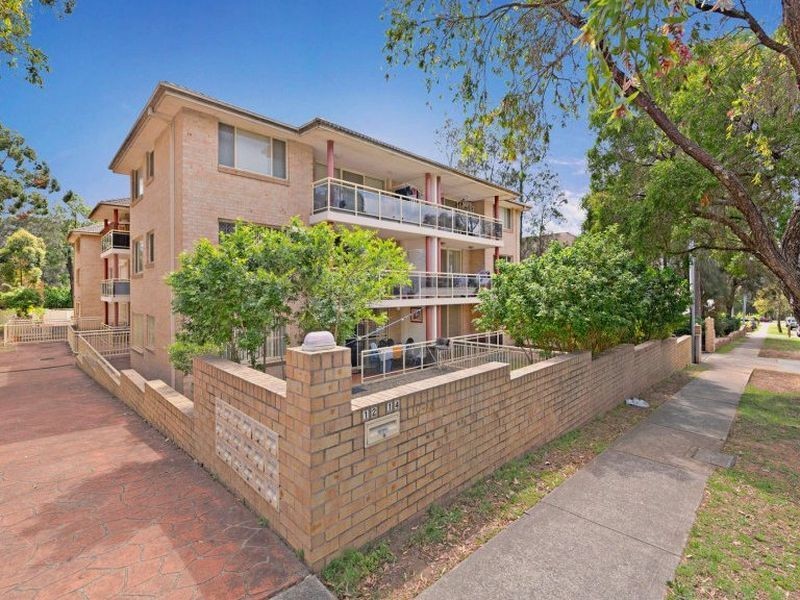 18/12-14 Dellwood Street, Bankstown NSW 2200