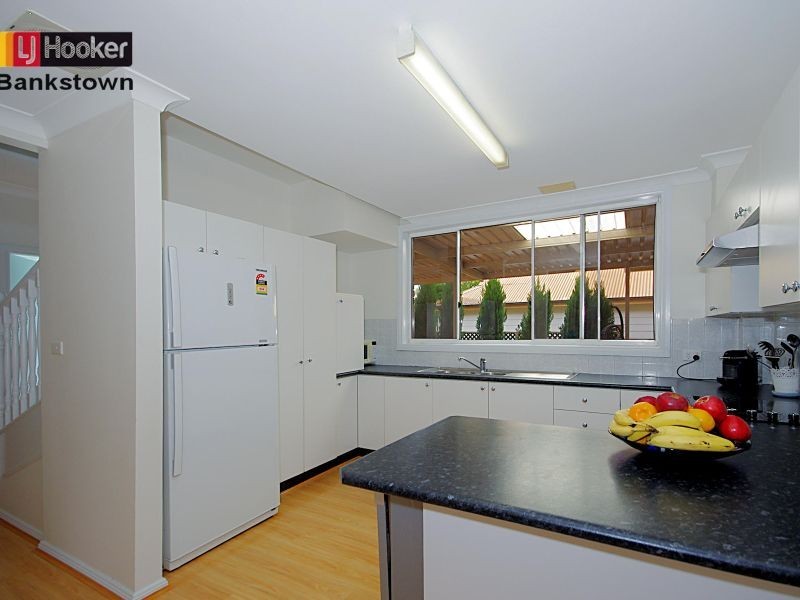 1/5 Suncroft Avenue, Yagoona NSW 2199