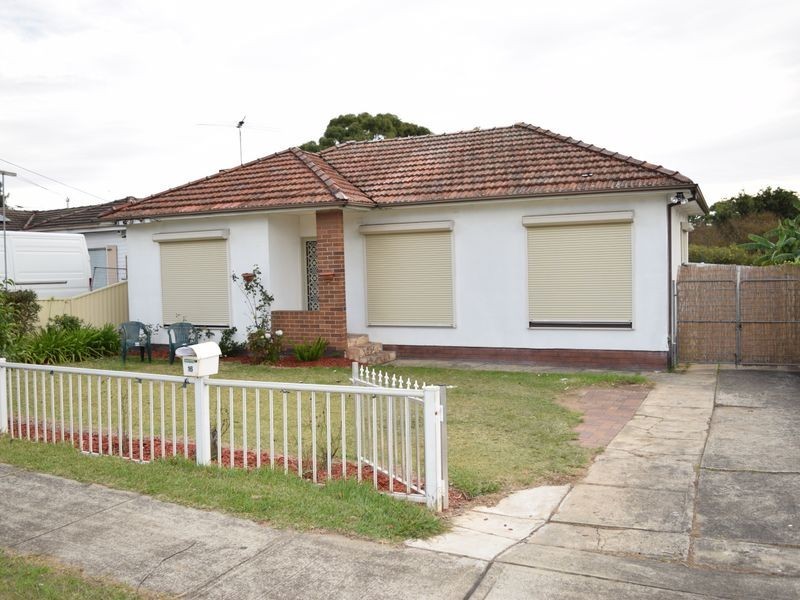 16 Edgar Street, Yagoona NSW 2199