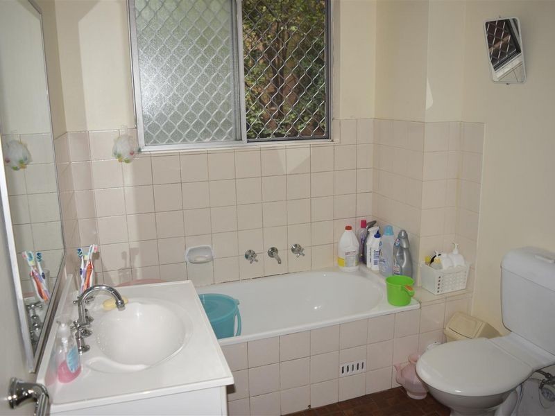 20/36 Sir Joseph Banks Street, Bankstown NSW 2200