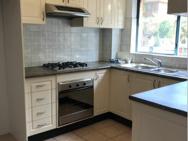 2/51-53 Reynolds Ave, Bankstown NSW 2200