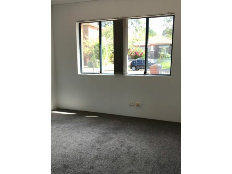 2/51-53 Reynolds Ave, Bankstown NSW 2200