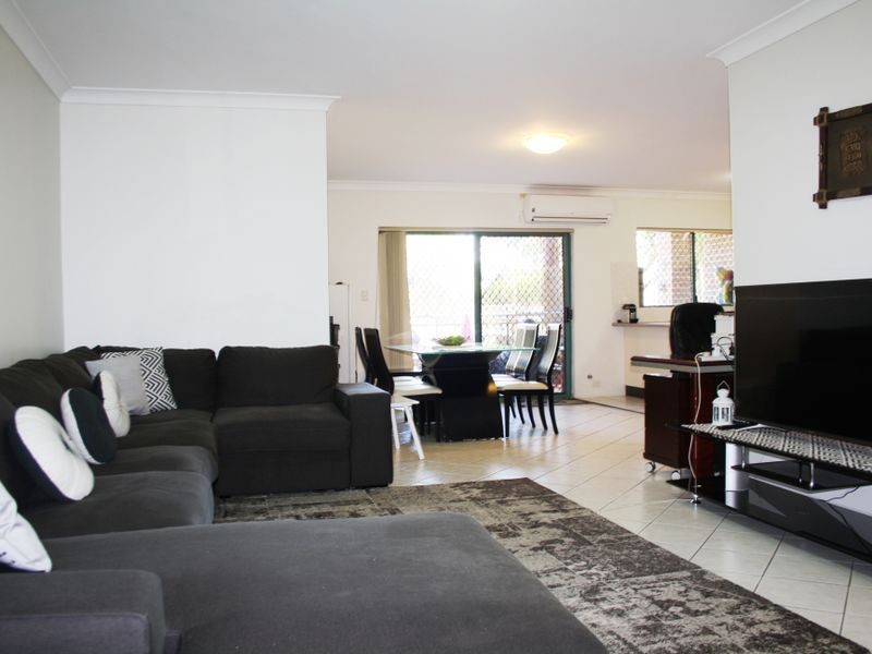 2/48 CAIRDS AVENUE, Bankstown NSW 2200