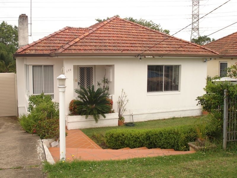 Mount Lewis NSW 2190