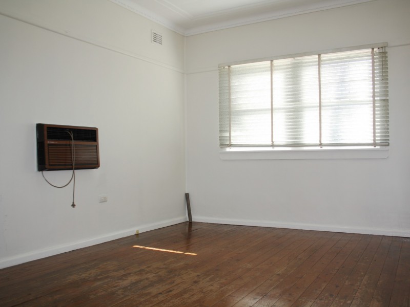 52 NORTHCOTE ROAD, Greenacre NSW 2190