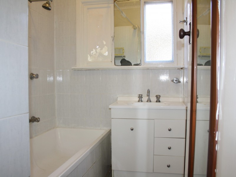 52 NORTHCOTE ROAD, Greenacre NSW 2190