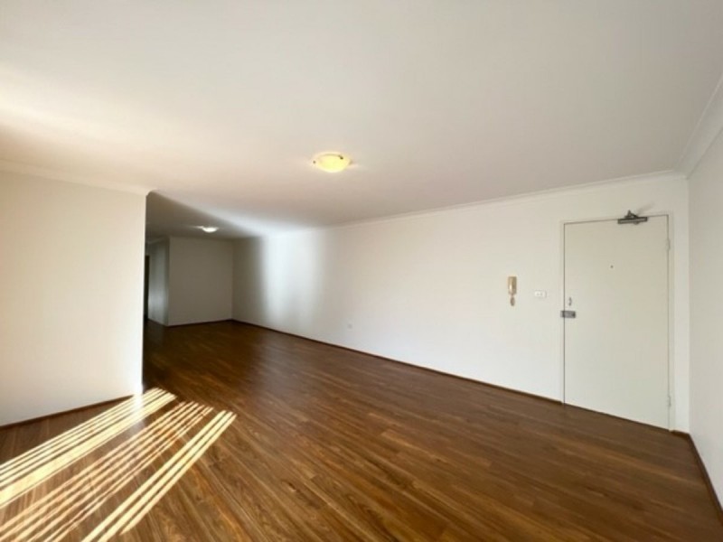 17/19-25 Sir Joseph Banks Street, Bankstown NSW 2200