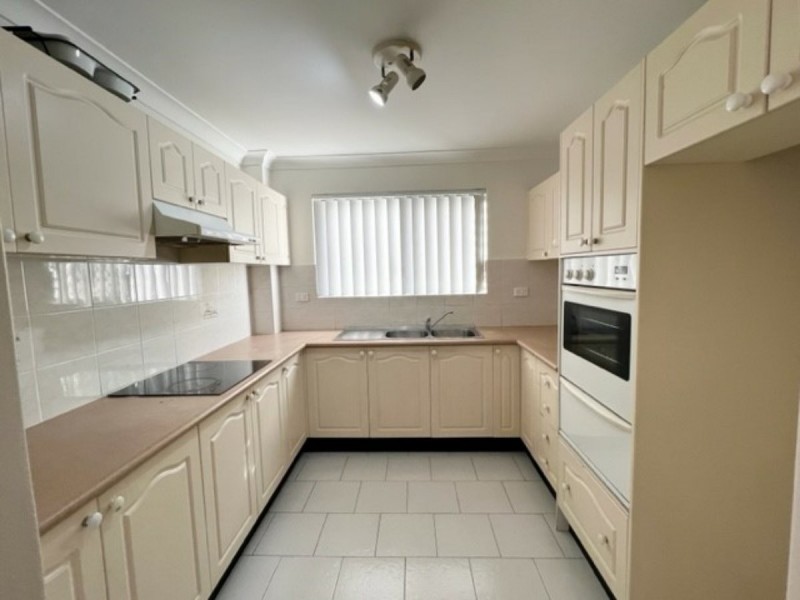 17/19-25 Sir Joseph Banks Street, Bankstown NSW 2200