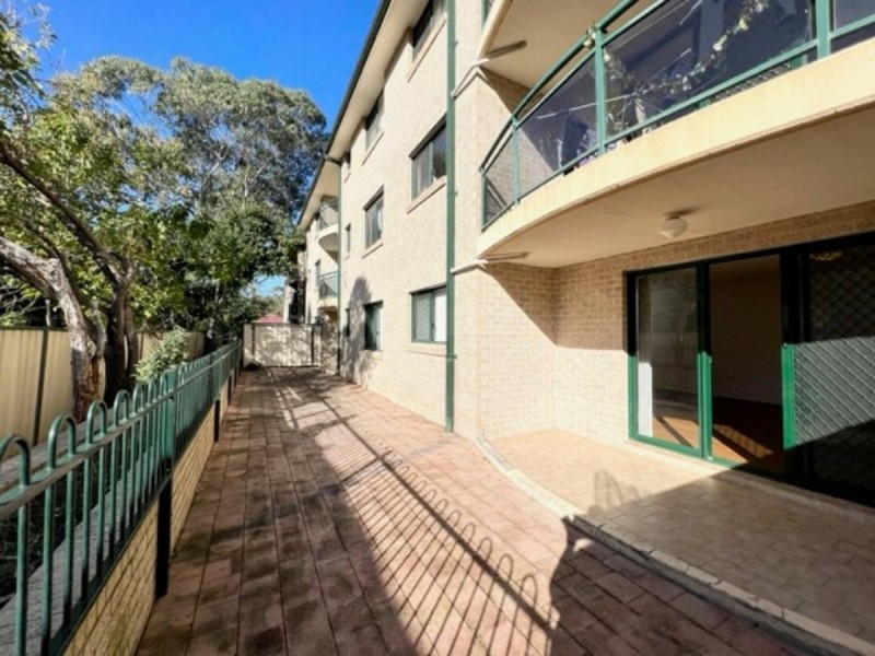 17/19-25 Sir Joseph Banks Street, Bankstown NSW 2200