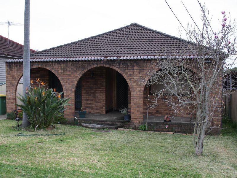 118 Woods Road, Yagoona NSW 2199