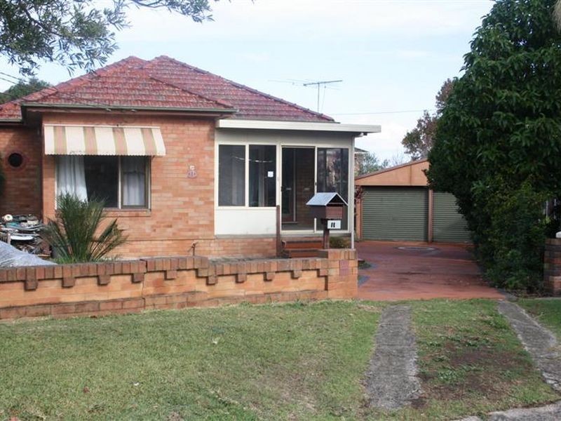 11 Saladine Avenue, Punchbowl NSW 2196