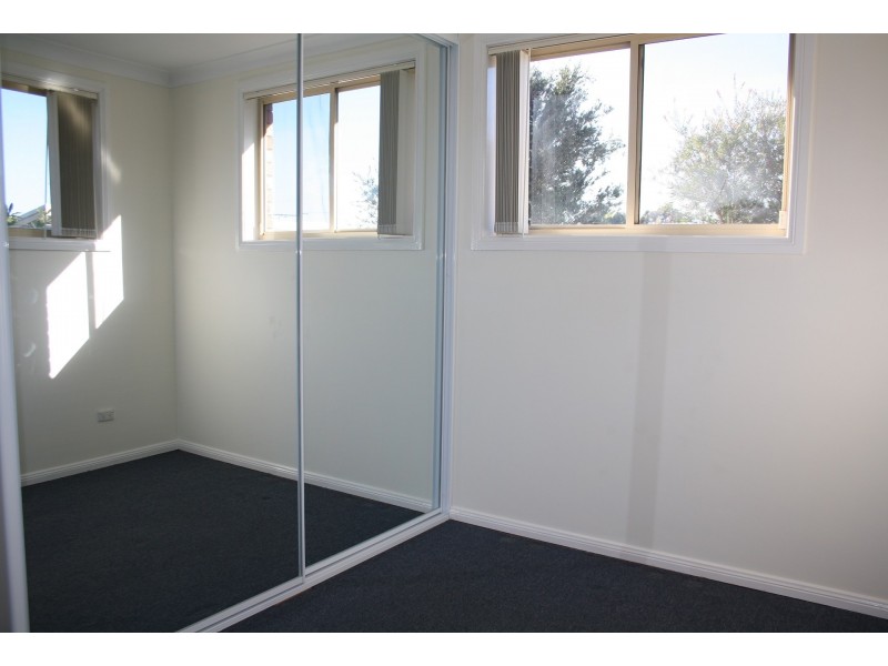 Villa 3/33 SIMMAT AVENUE, Condell Park NSW 2200