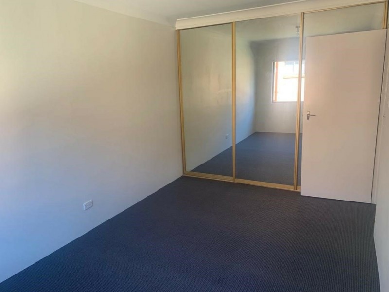 4/68-70 Meredith Street, Bankstown NSW 2200