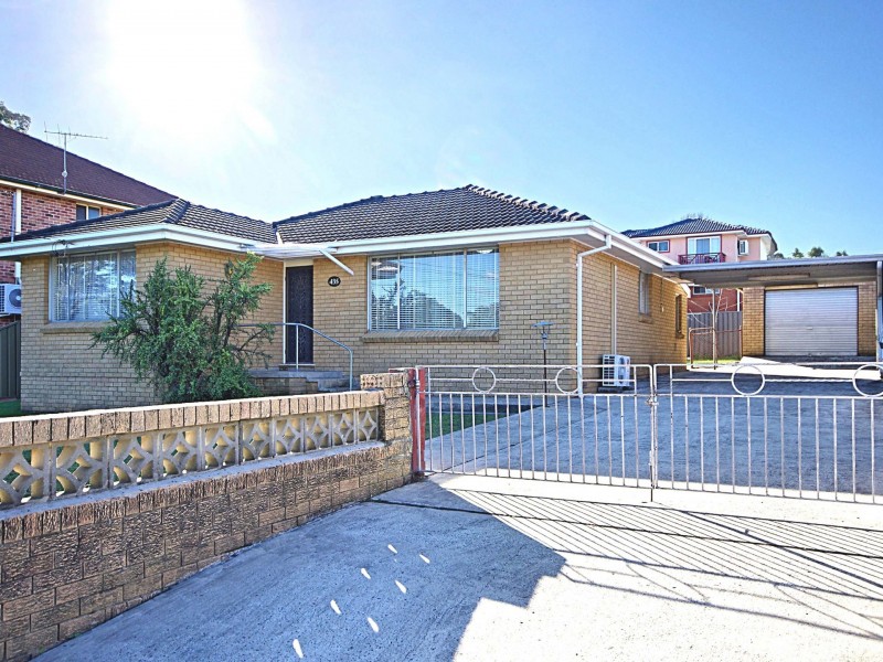 435 Marion St, Georges Hall NSW 2198