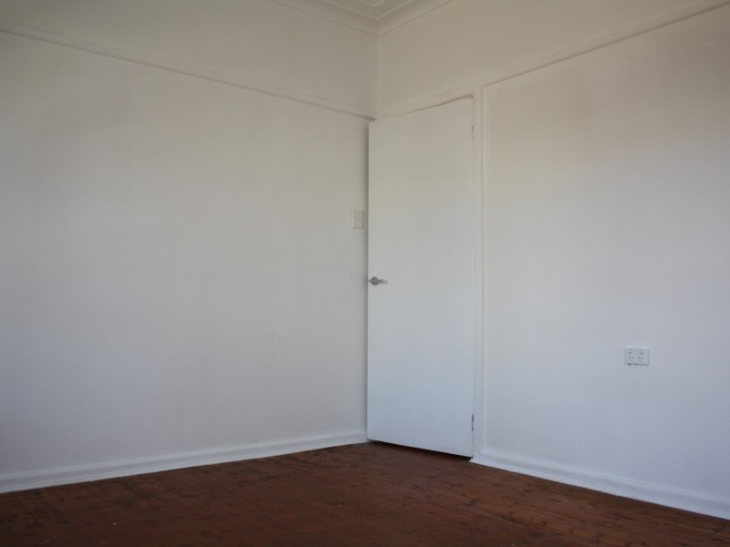 6 Sealy Street, Greenacre NSW 2190