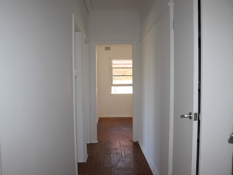 6 Sealy Street, Greenacre NSW 2190