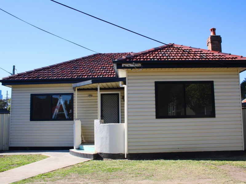 1 Winspear Avenue, Bankstown NSW 2200