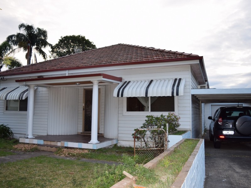 40 KOALA ROAD, Greenacre NSW 2190