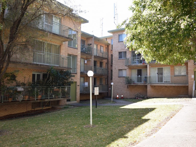 4/209 AUBURN ROAD, Yagoona NSW 2199