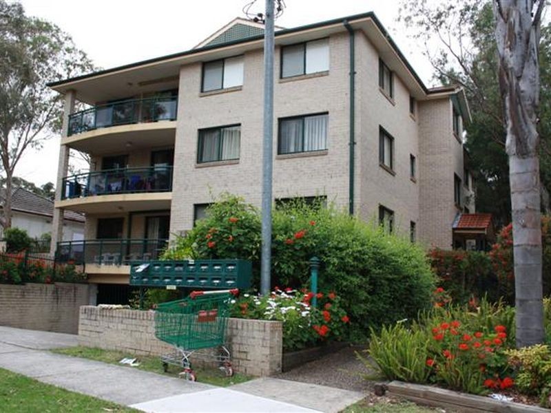 17/19-25 Sir Joseph Banks Street, Bankstown NSW 2200