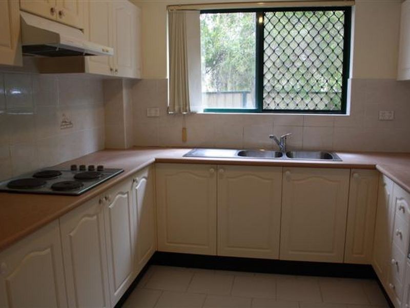 17/19-25 Sir Joseph Banks Street, Bankstown NSW 2200