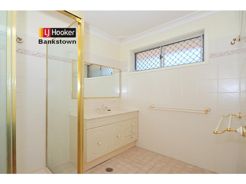 48 Oak Drive, Georges Hall NSW 2198