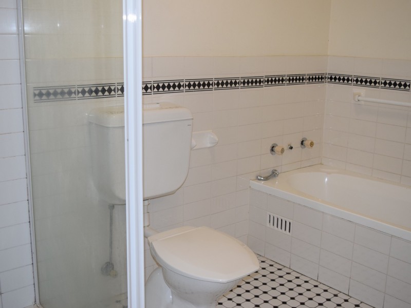 4/35-37 HUNTER STREET, Condell Park NSW 2200