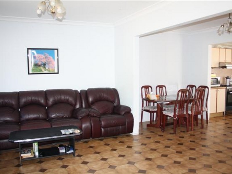 2/2B GLEESON AVENUE, Condell Park NSW 2200