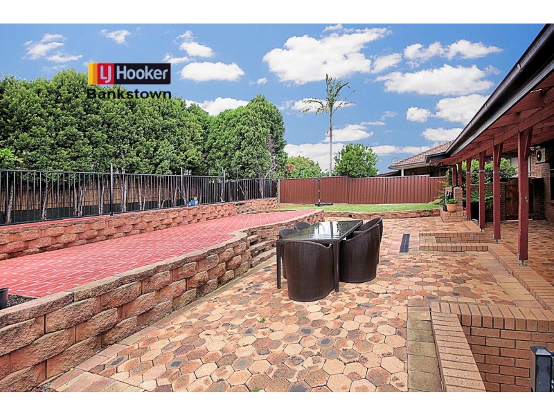 18A Cumberland Avenue, Georges Hall NSW 2198