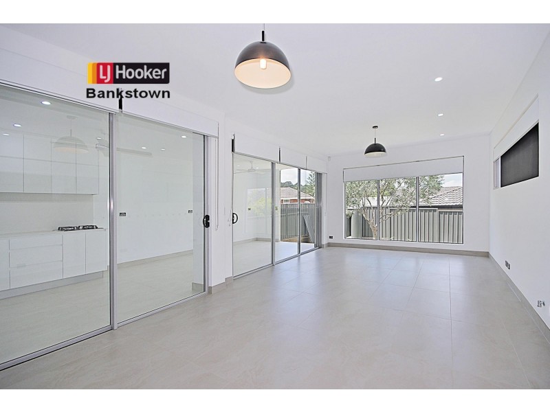 55A Flinders Rd, Georges Hall NSW 2198