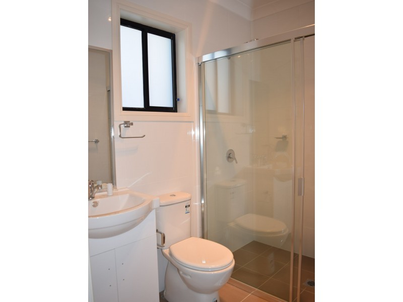 1 & 2/20-22 Ellis Street, Condell Park NSW 2200