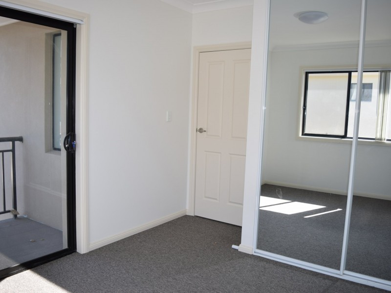 1 & 2/20-22 Ellis Street, Condell Park NSW 2200